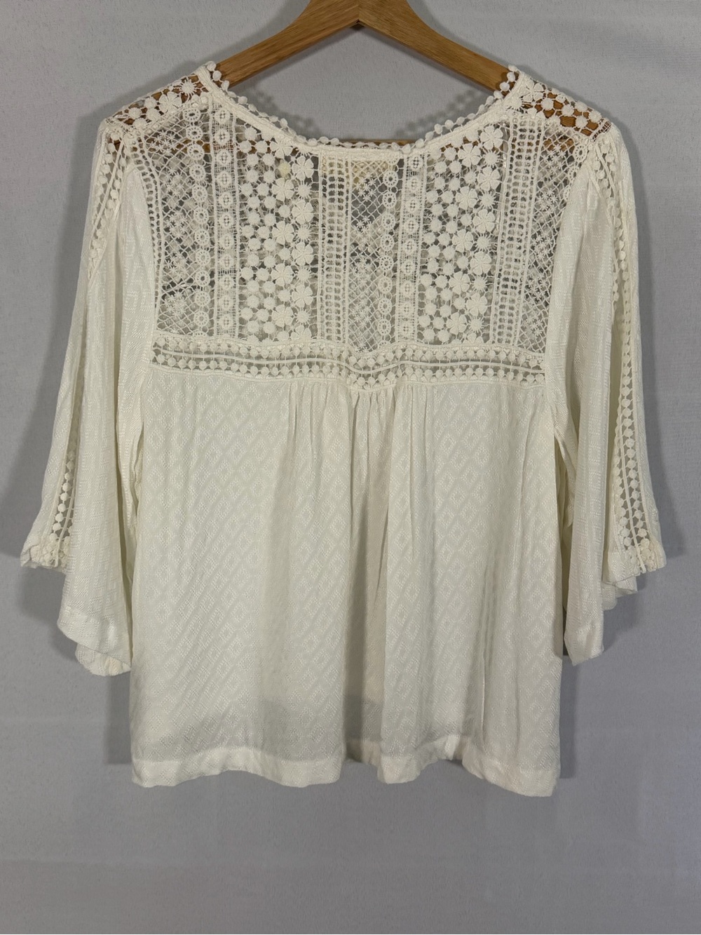 LoveStitch Women’s Medium Ivory Boho Lace Crochet Peasant Blouse Bell Sleeves. - Picture 3 of 13